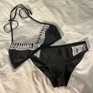 Black lace bikini set